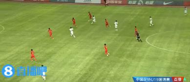 再丢一球！伊朗球员转身抽射破门，U19国足0-2落后