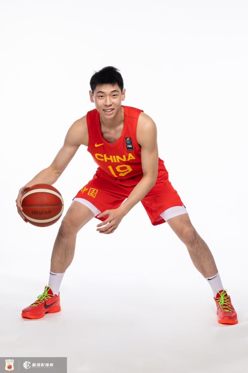 崔永熙：不知道能在NBA打多久 但待得越久 对于国家队也是帮助